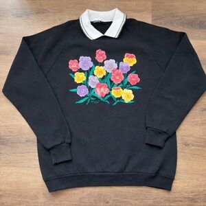 Vtg Black Floral Sweatshirt with White Collared Trim